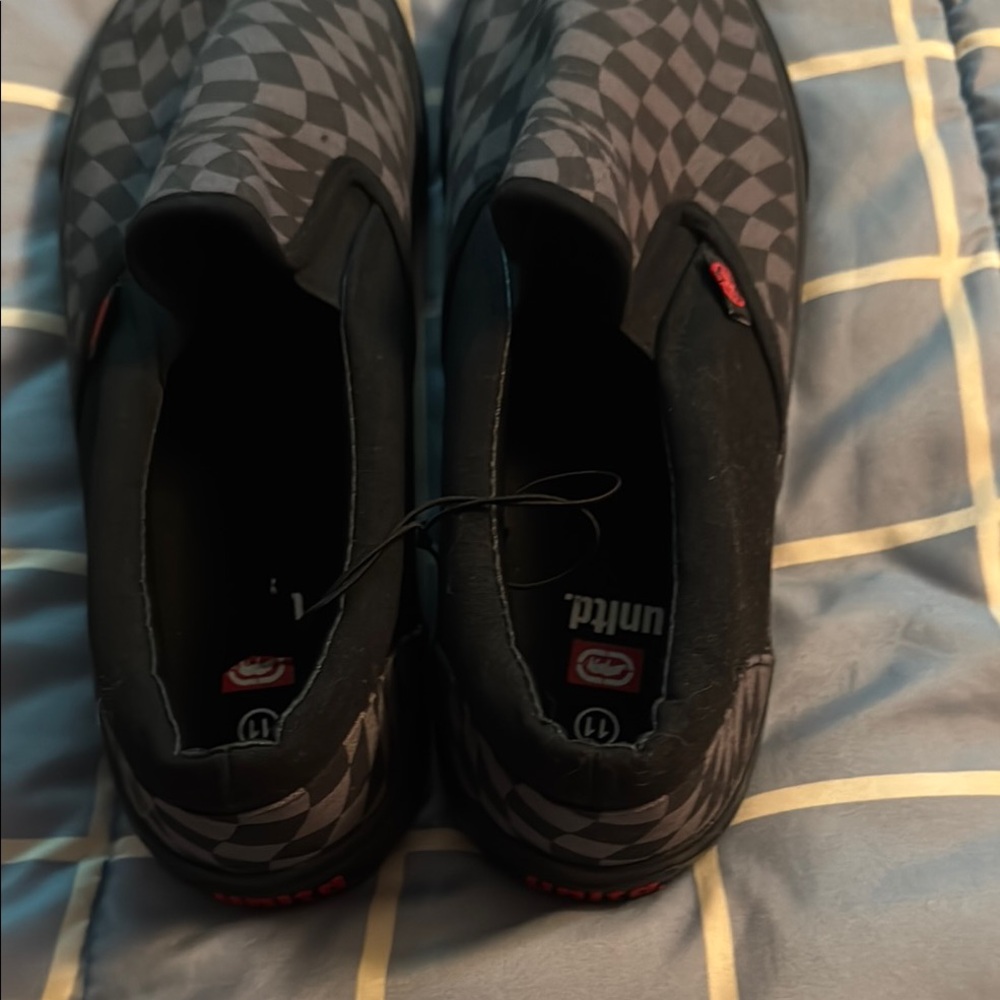 EKCO Men's Black and Gray Checkered Slip-On Sneakers
